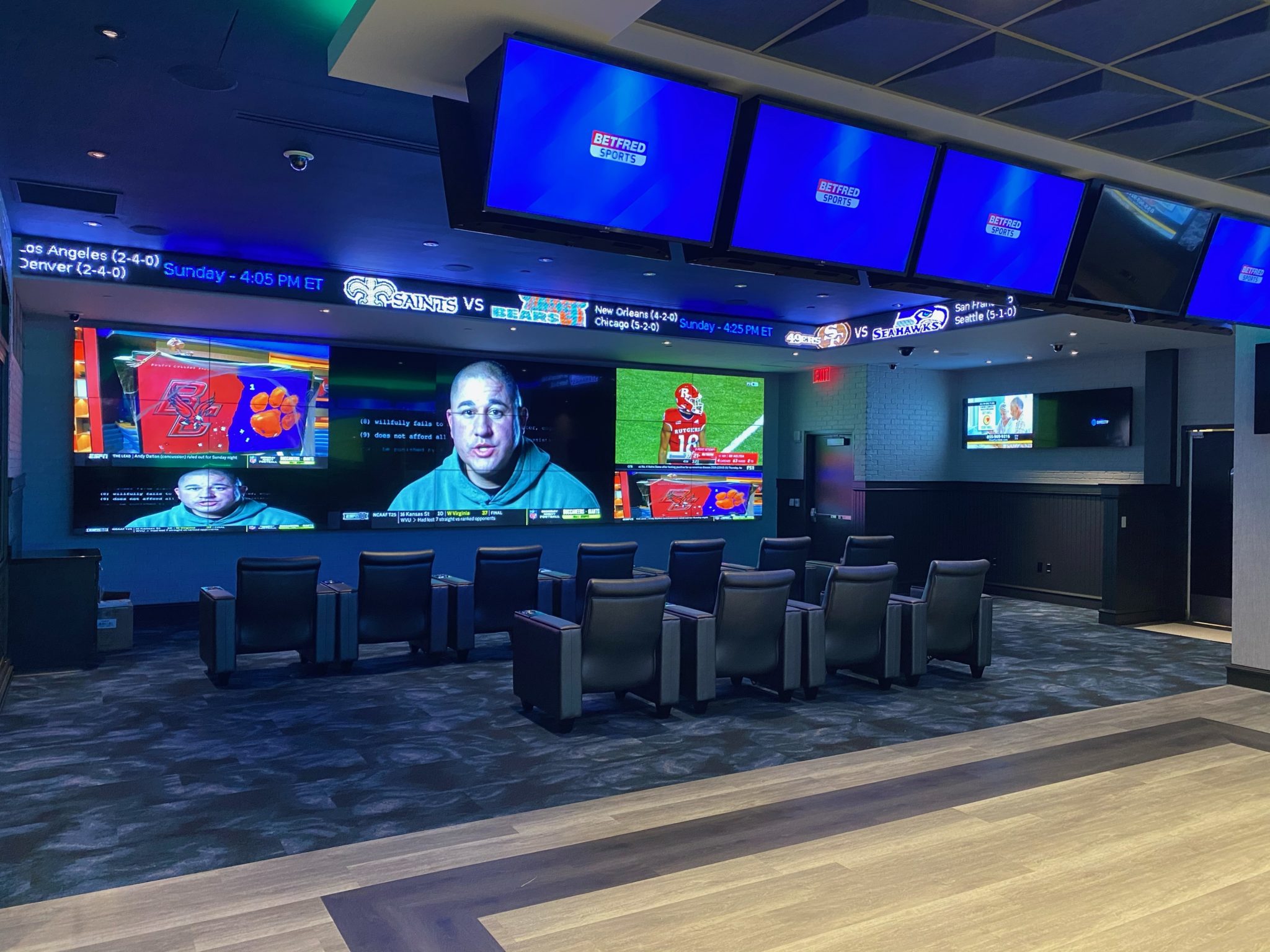 Why Choose Rise Display for Tickers & Digital Signage